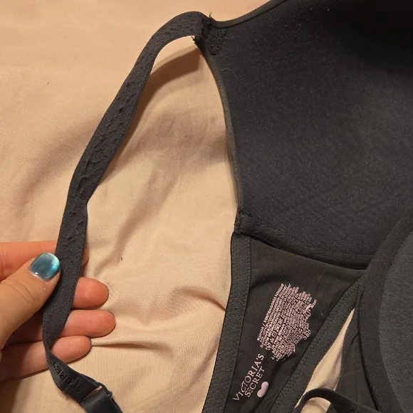 Victoria Secret Black Push Up Bra 38D - Picture 3 of 9